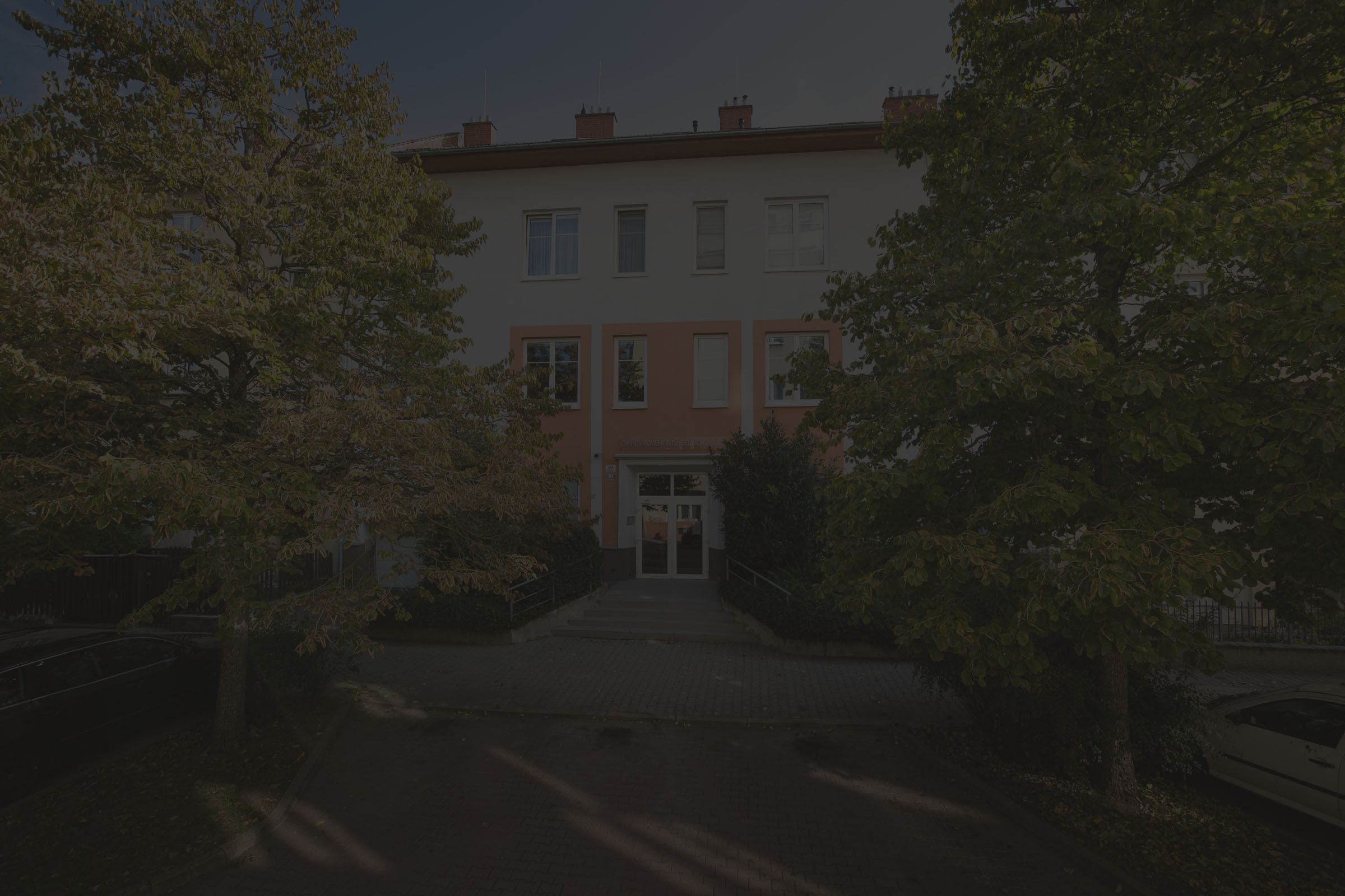 Sbor_venkovni_2400_compressed-overlay